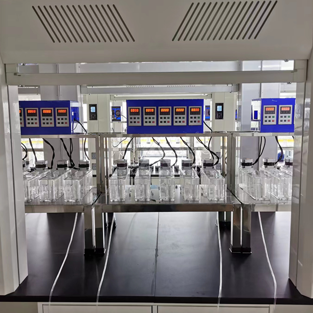 Continuous Liquid Liquid Extraction Equipment
